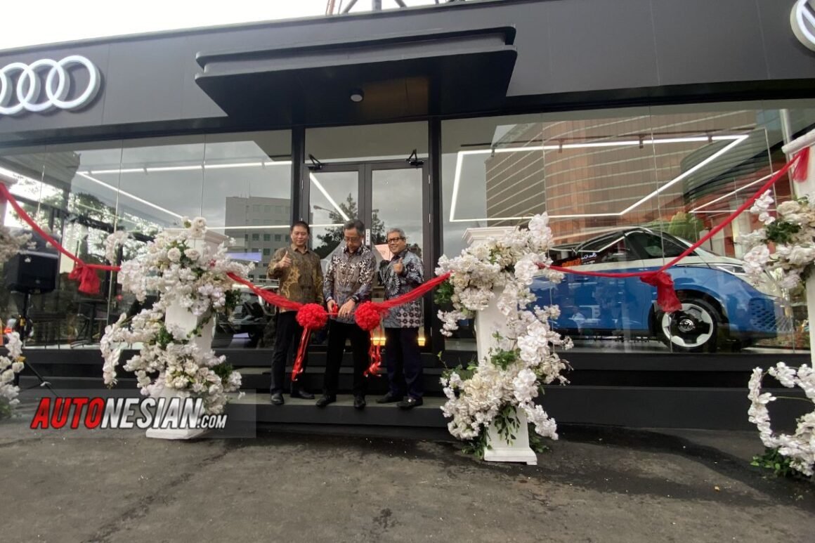 Audi volkswagen pop up store bandung