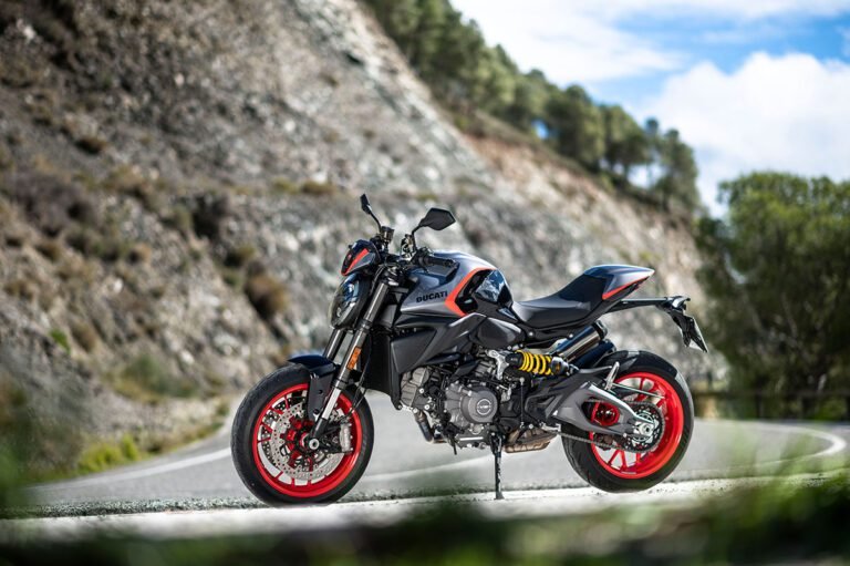 Ducati Monster Livery baru MY2026