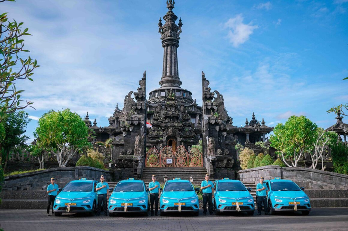 Green GSM taksi Bali pulau dewata