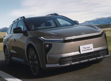 Toyota bZ4x Touring MY2026