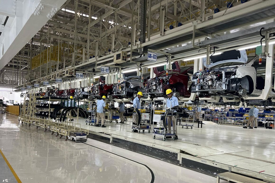 daihatsu line produksi mobil di karawang