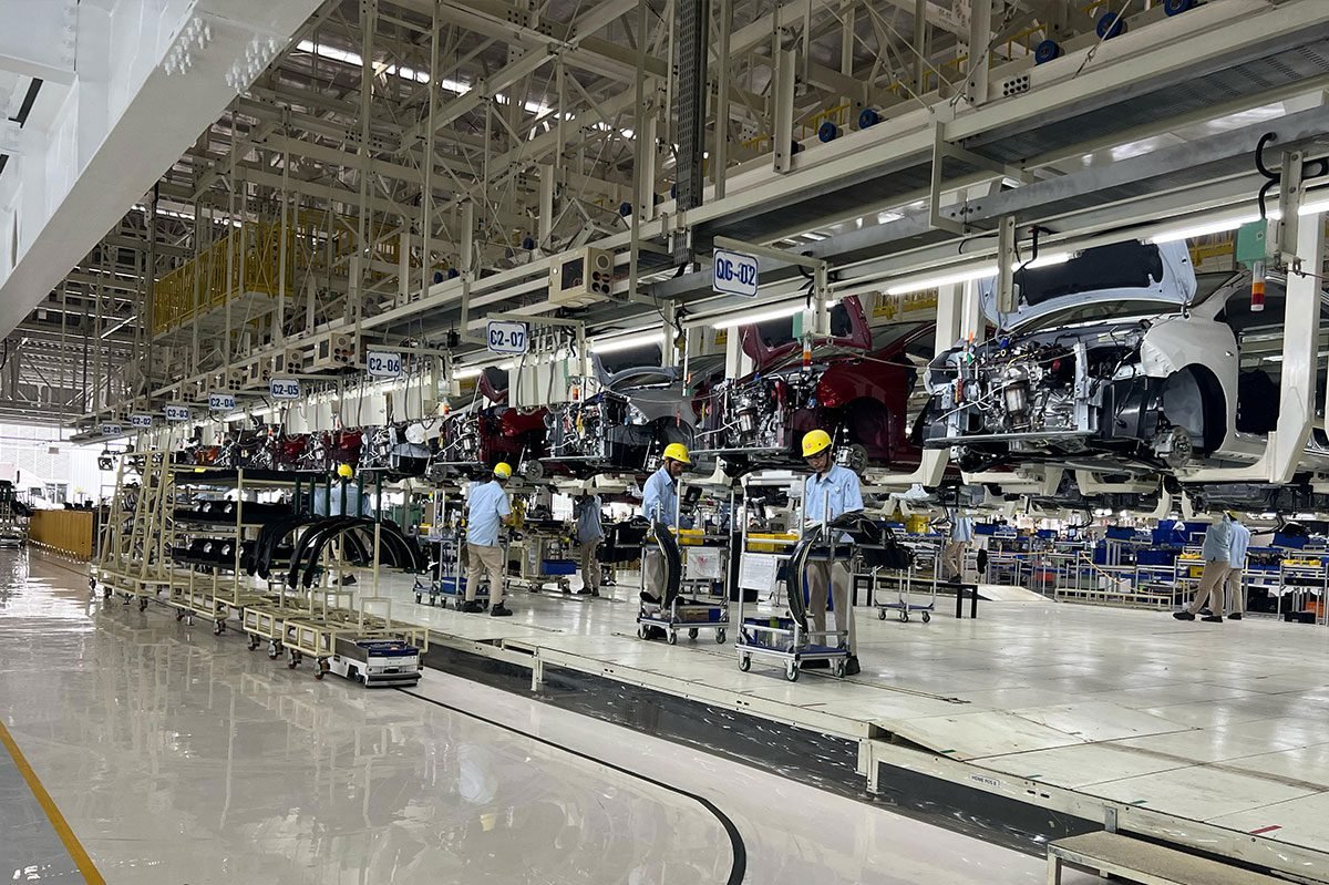 daihatsu line produksi mobil di karawang