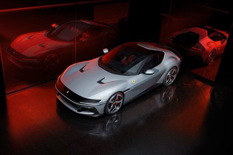 ferrari 12cilindri supercar