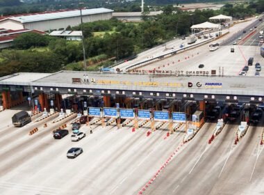 gerbang tol cikampek utama