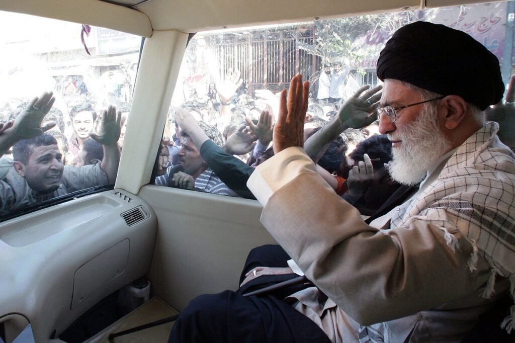 pemimpin iran Ali Khamenei mobil otomotif