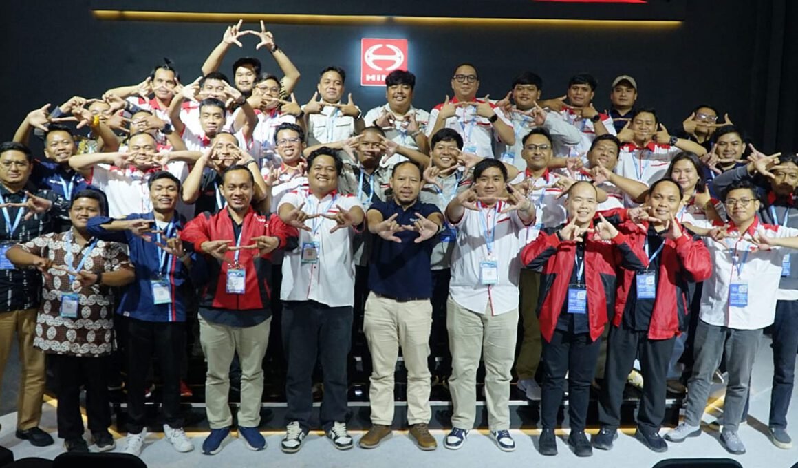 Hino Bismania Community GIICOMVEC 2026