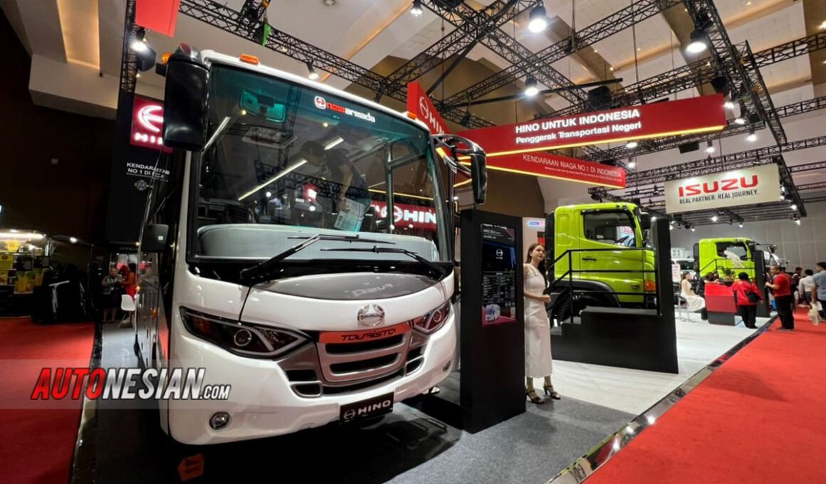 Hino Bus 4x4 GIICOMVEC 2026