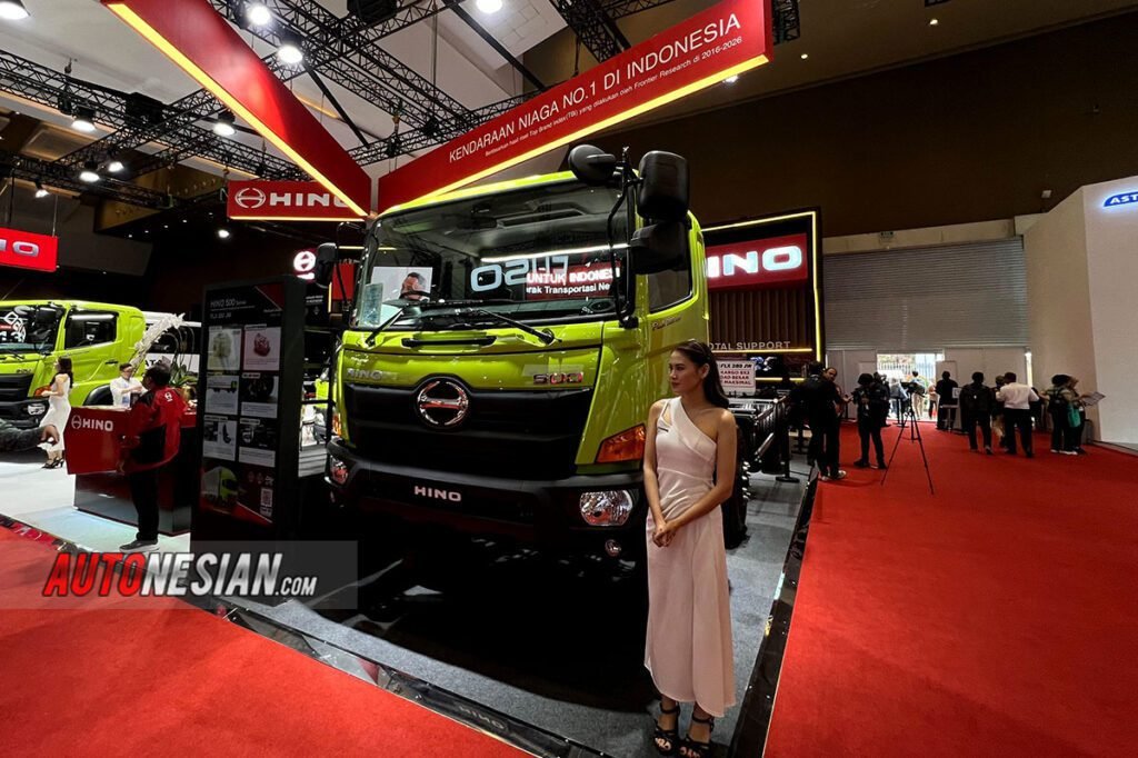 Hino GIICOMVEC 2026 line up