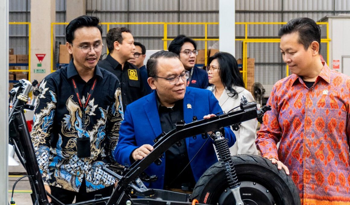 QJMotor Manufacture Indonesia DPR RI