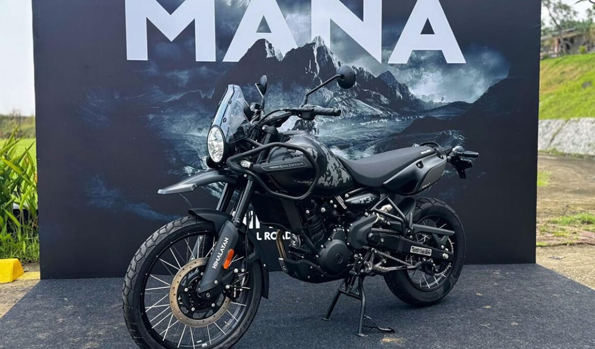 Royal Enfield Himalayan Mana Black