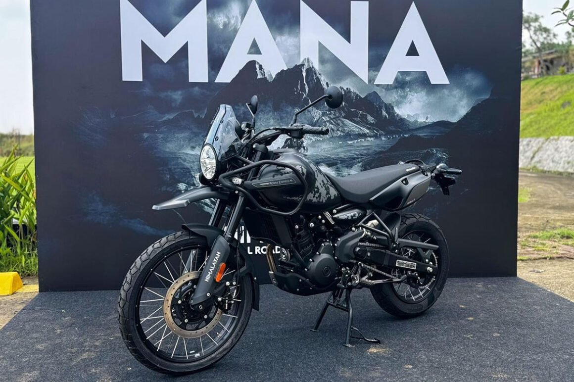 Royal Enfield Himalayan Mana Black