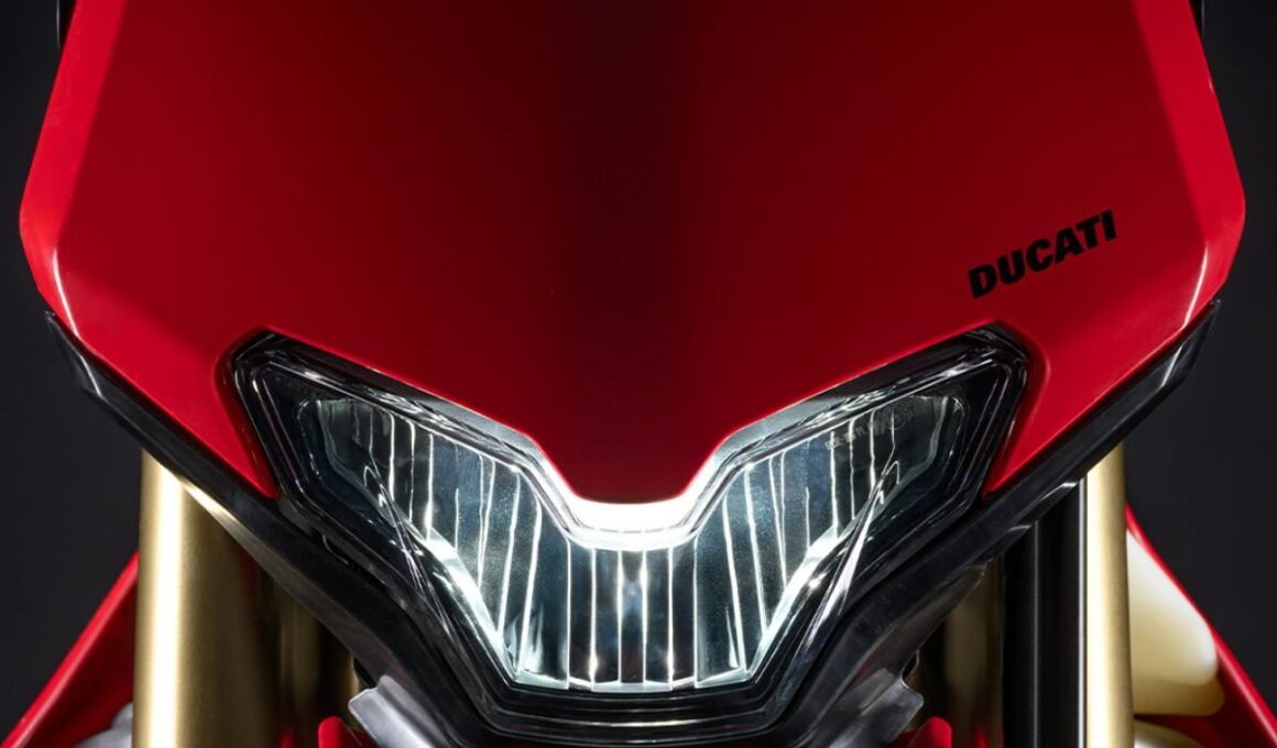 Ducati Desmo450 EDS pre booking