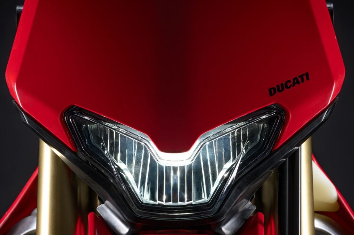 Ducati Desmo450 EDS pre booking