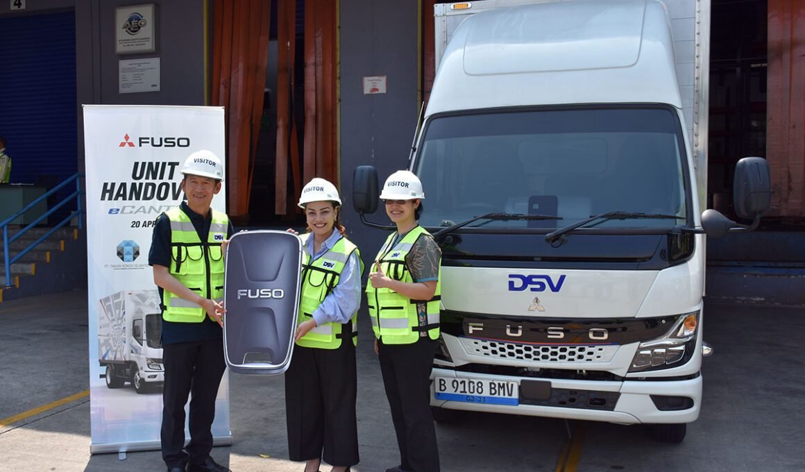 Mitsubishi Fuso ecanter DSV