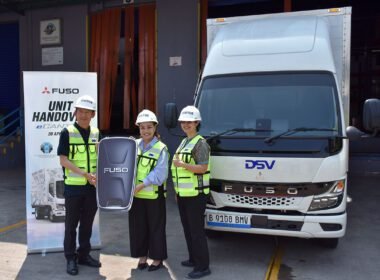 Mitsubishi Fuso ecanter DSV
