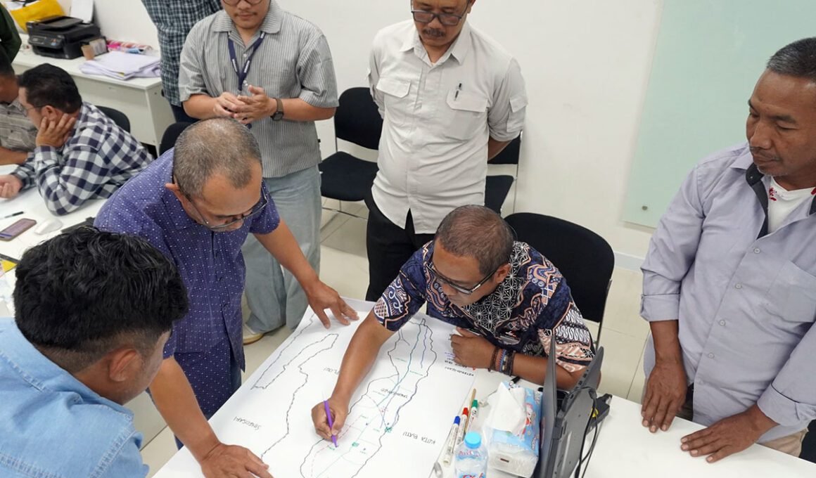United Tractors pelatihan ToT bencana