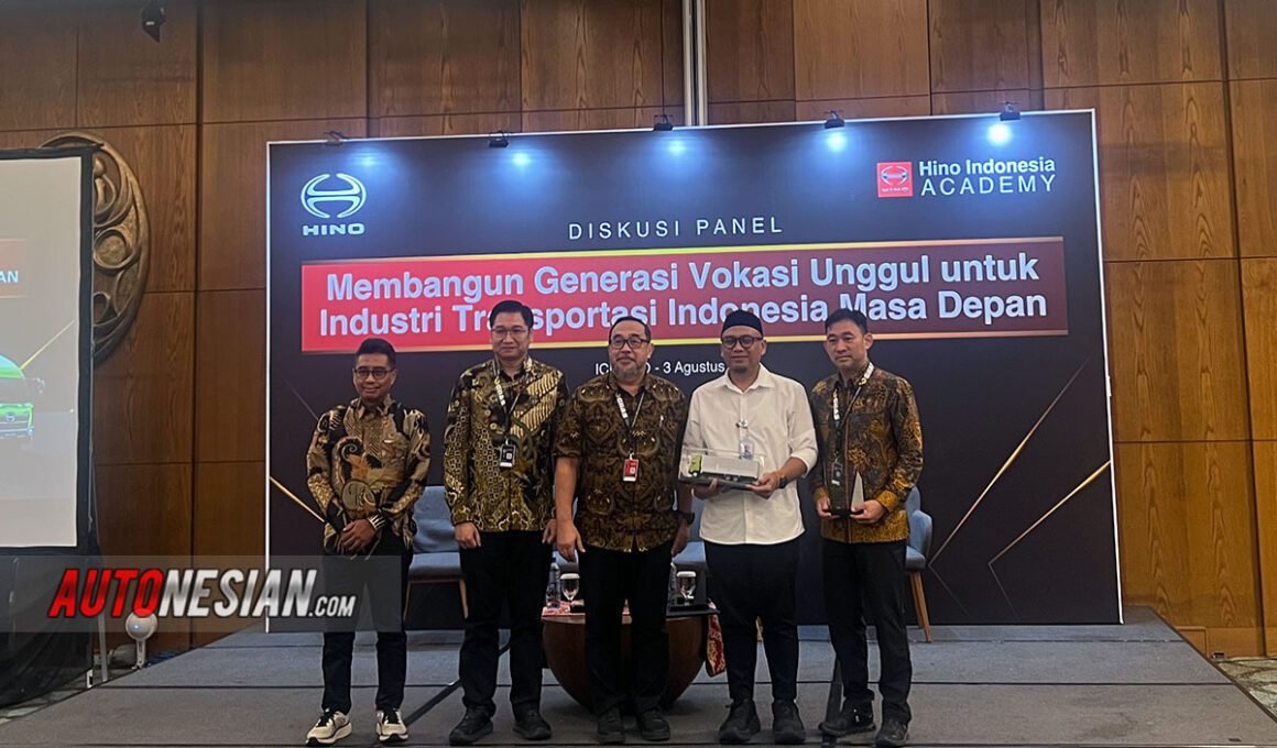 Hino Indonesia vokasi pendidikan Academy GIIAS 2026