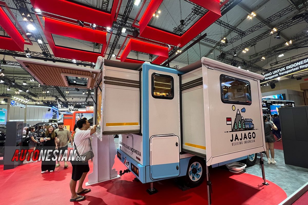 Isuzu ELF NLR B Komo Jajago Keliling Indonesia