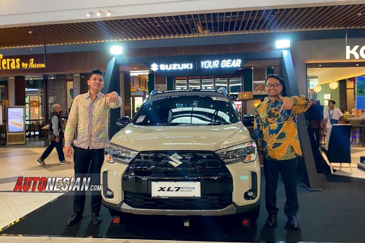 Suzuki XL7 hybrid new alpha Bandung